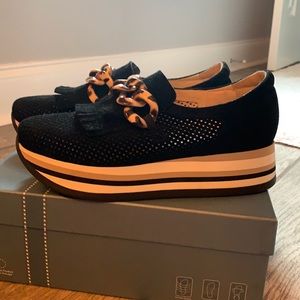 Softwaves, arch support, never been worn!